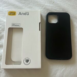 Otter box iPhone 12 case